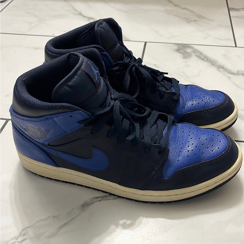 2017 NIKE AIR JORDAN 1 MID ROYAL OBSIDIAN